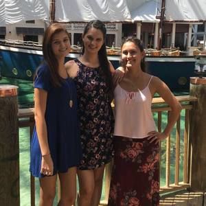 Meet your Posher, Sara